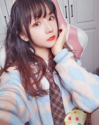 欧美化妆品广告图片_剧情片动漫免费观看