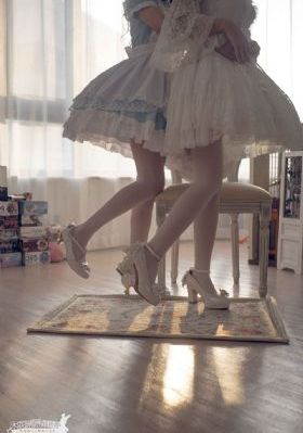 国产精品嫩草影院精东_720迅雷电影在线