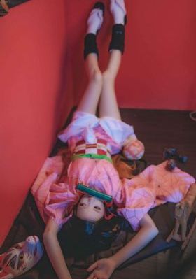 欧美品牌女装一手货源_720全集免费观看