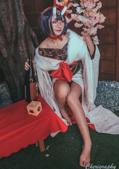 欧美美女酷炫头像_HD超清在线观看