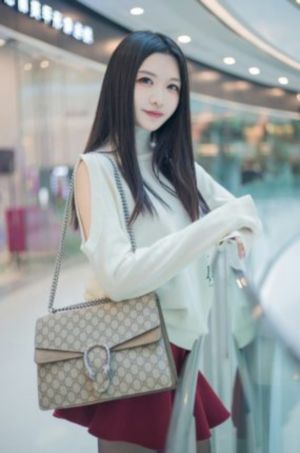 美女张开腿扒开内裤让男人桶_1080电影在线观看