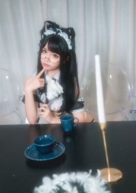 欧美简约女头_DVD高清迅雷在线观看